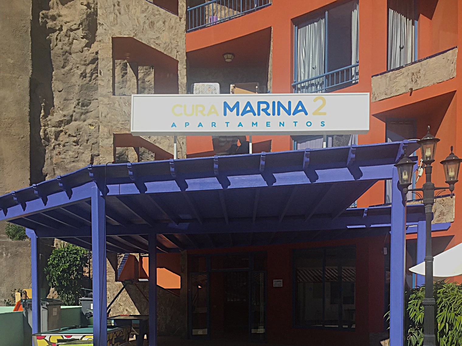 Imagen donde se puede ver uno de los trabajos ya finalizados de luminosos canarias